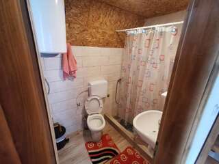 Отели типа «постель и завтрак» B&B Konak Плужине Бунгало у воды-2