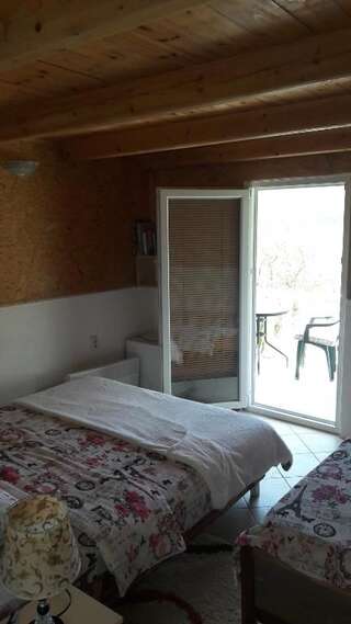 Отели типа «постель и завтрак» B&B Konak Плужине Бунгало с 2 спальнями-6