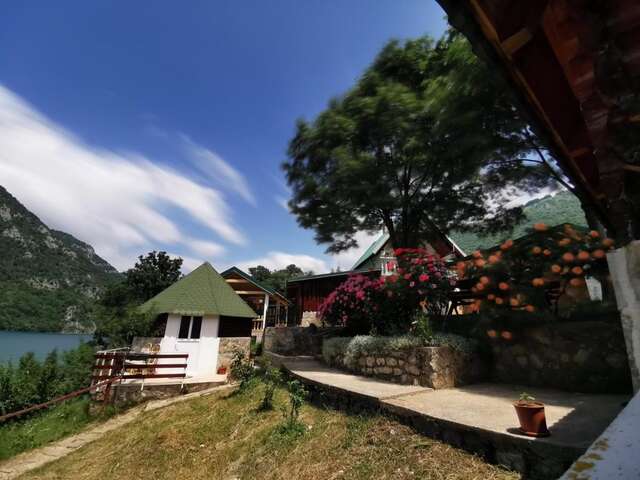 Отели типа «постель и завтрак» B&B Konak Плужине-19