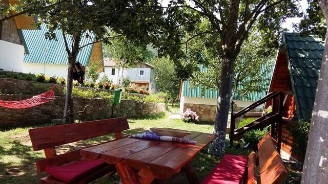 Отели типа «постель и завтрак» B&B Konak Плужине-70